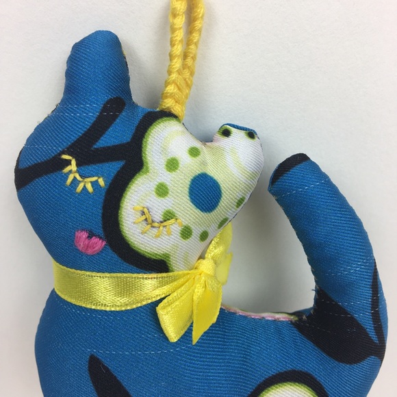 Pair of handmade cats 🐱 keychain ornaments - Picture 3 of 8